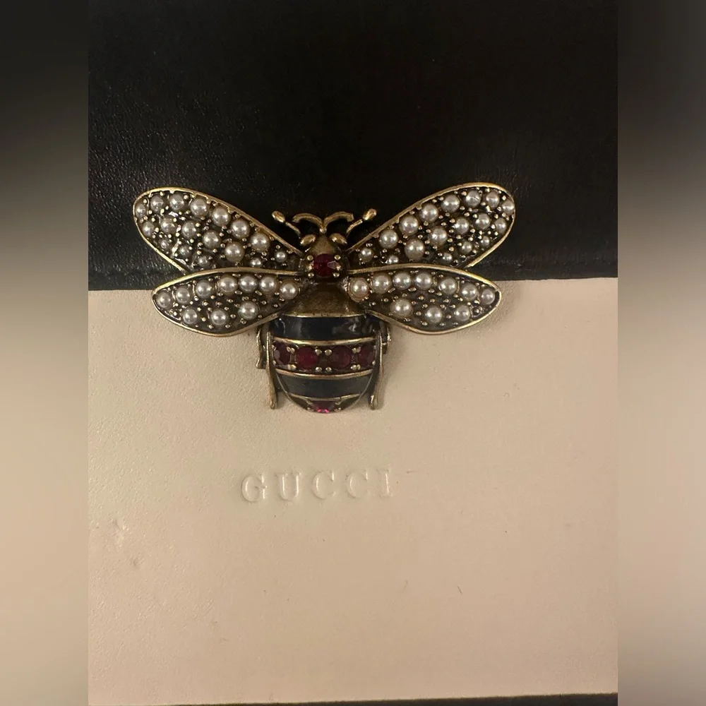 Gucci Striped Calfskin Queen Margaret Bee Clutch - Picture 3 of 7